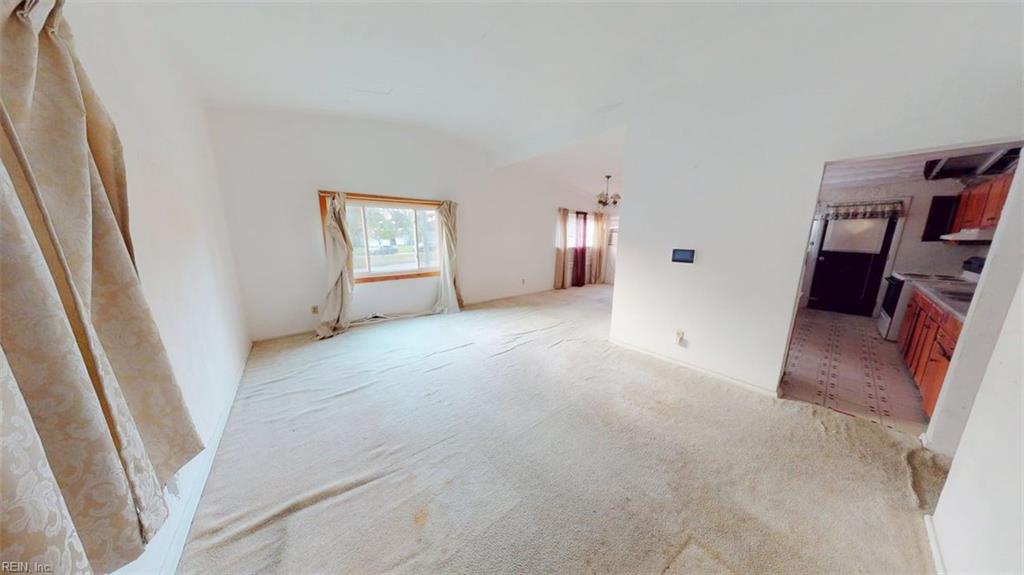 300 Pepper Mill Ct Property Photo 5