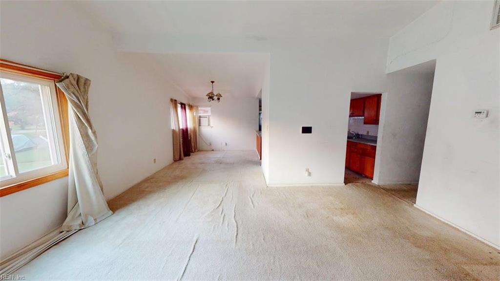 300 Pepper Mill Ct Property Photo 7
