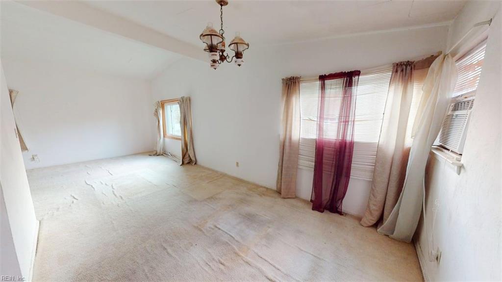 300 Pepper Mill Ct Property Photo 10