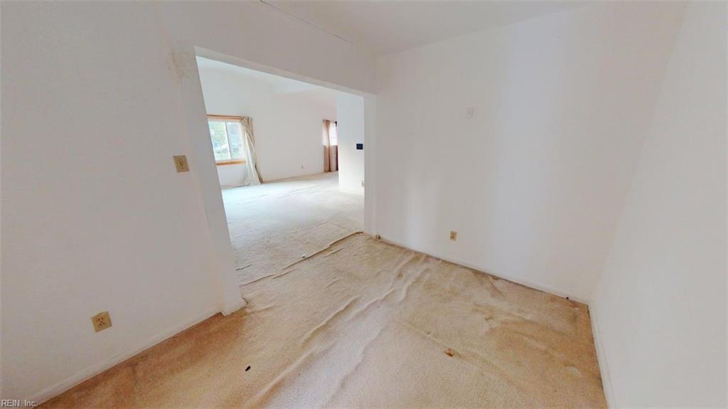 300 Pepper Mill Ct Property Photo 12