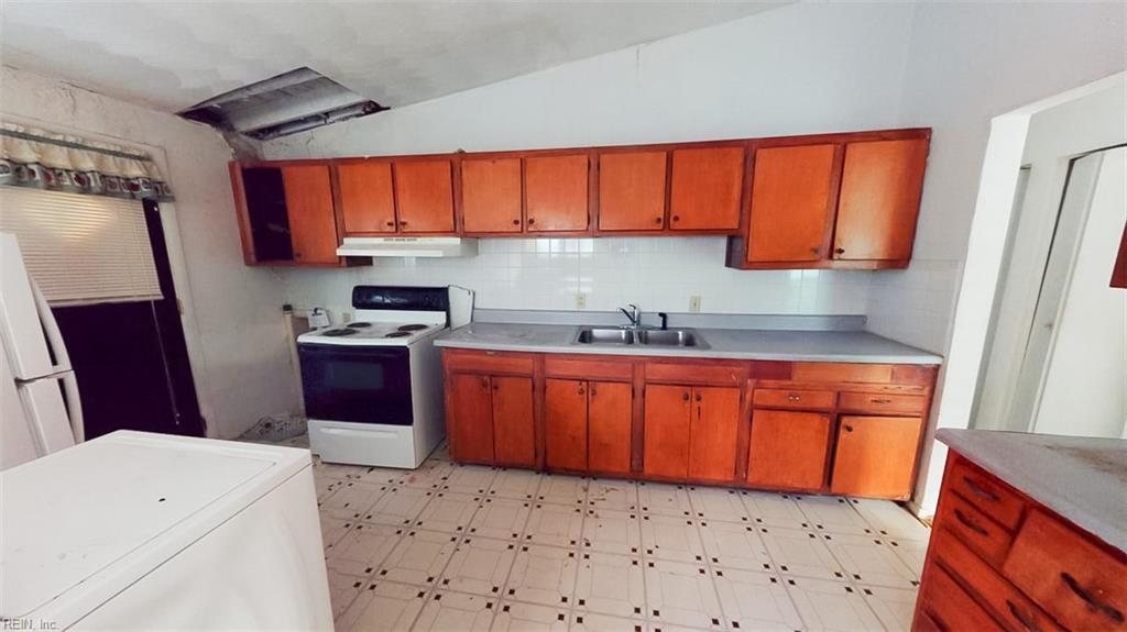 300 Pepper Mill Ct Property Photo 14