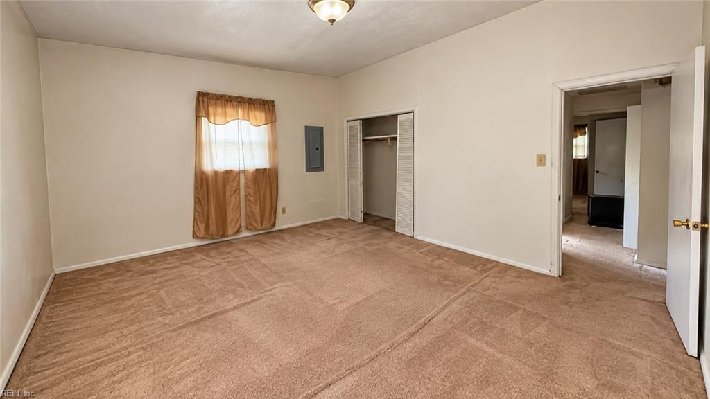 300 Pepper Mill Ct Property Photo 25