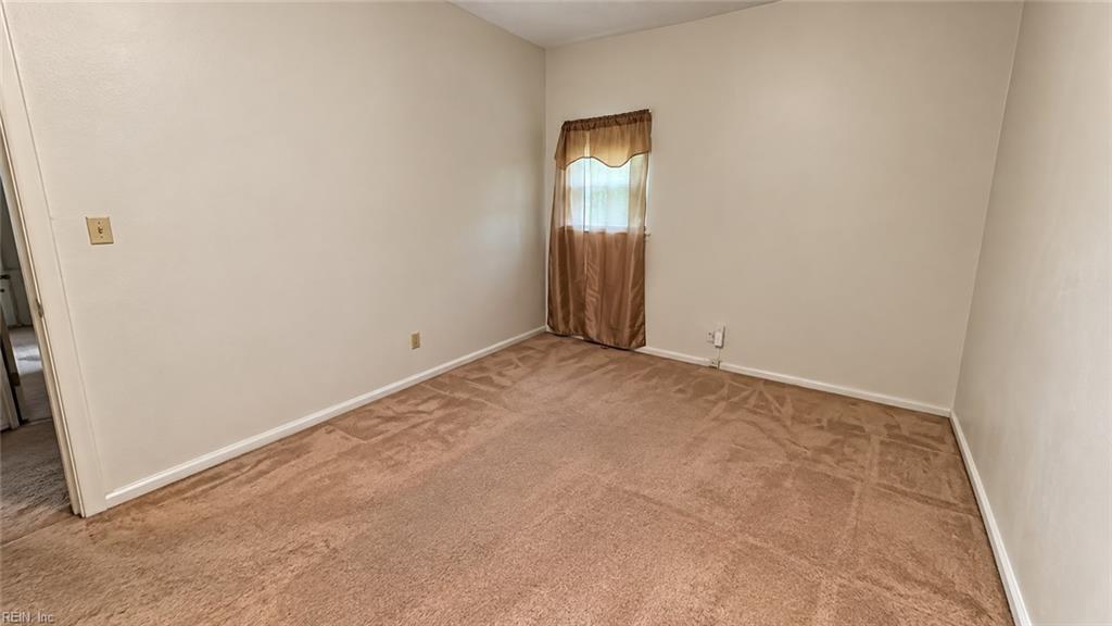 300 Pepper Mill Ct Property Photo 26