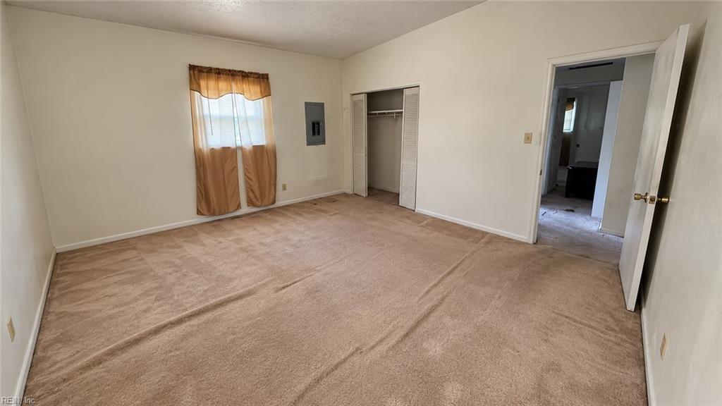 300 Pepper Mill Ct Property Photo 31