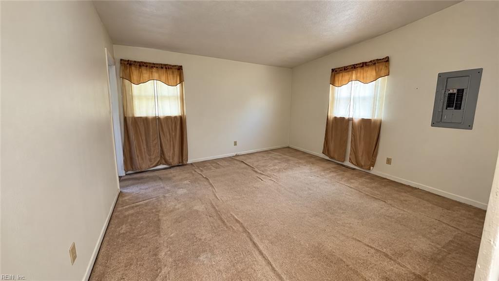 300 Pepper Mill Ct Property Photo 32