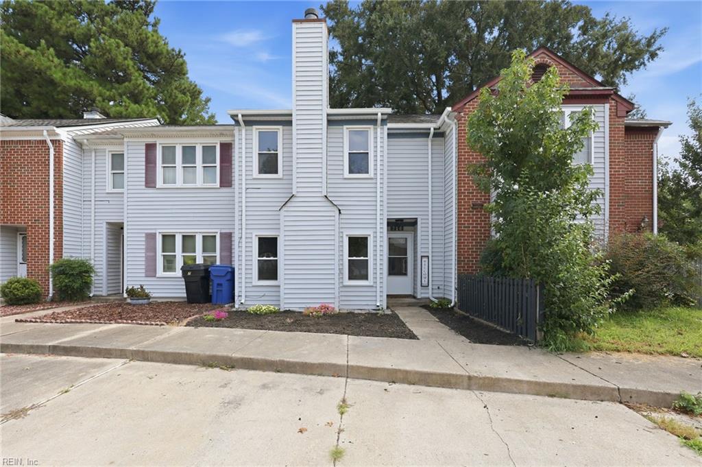 716 Glenshire Drive Property Photo 1