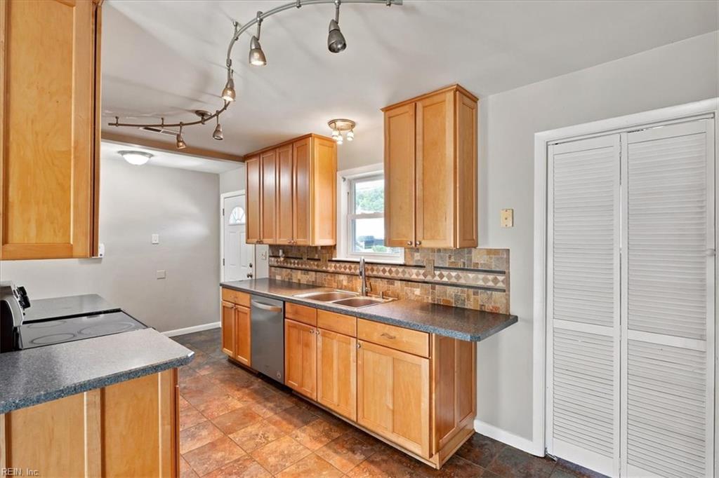 3529 Faraday Ln Property Photo 5