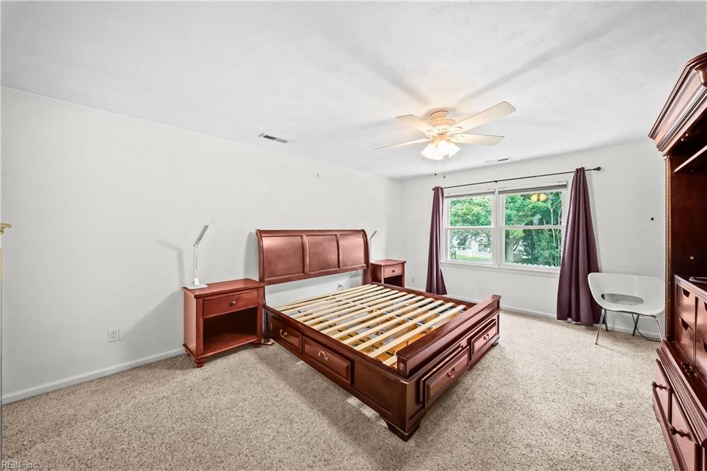 1489 Round Hill Dr Property Photo 16
