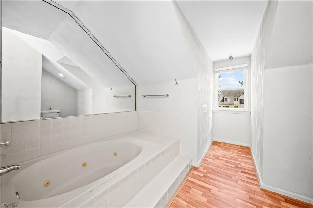 1489 Round Hill Dr Property Photo 20