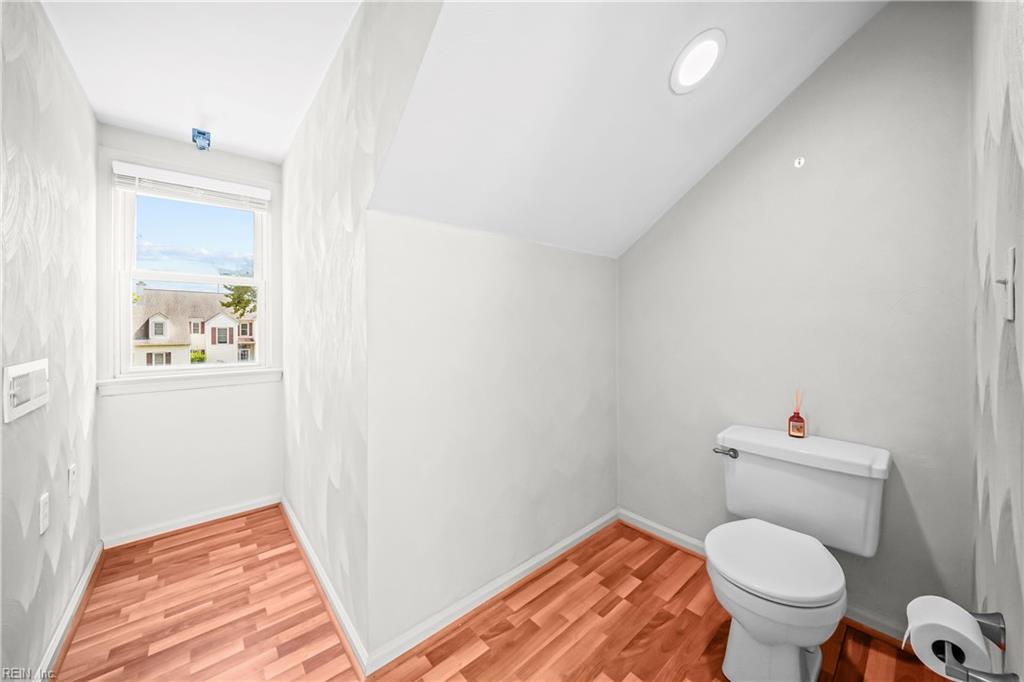 1489 Round Hill Dr Property Photo 21