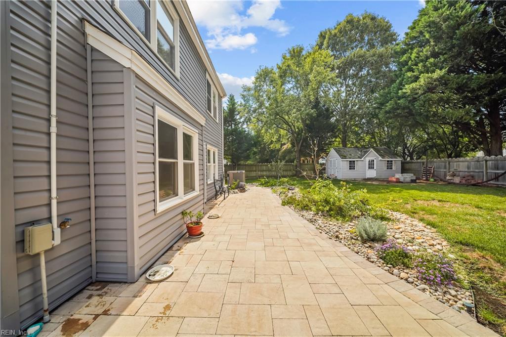 1489 Round Hill Dr Property Photo 34