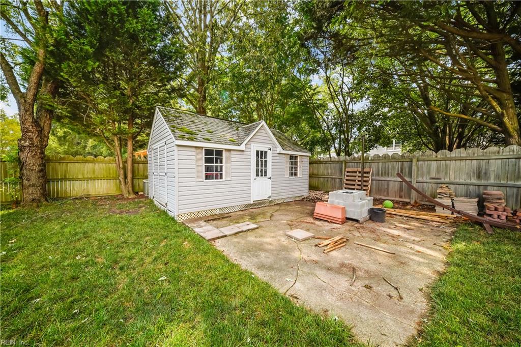 1489 Round Hill Dr Property Photo 37