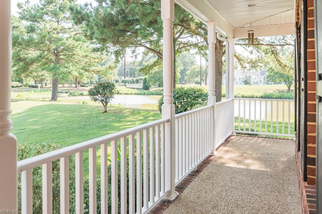 703 S Lismore Ct Property Photo 3