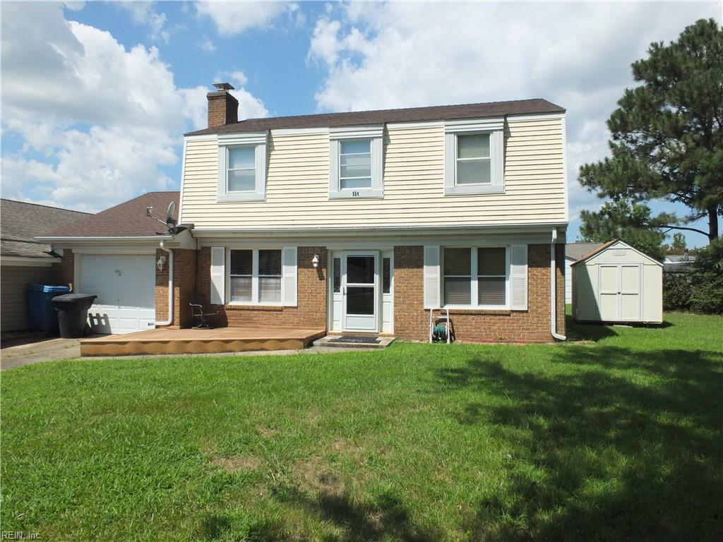 924 Woodhue Ct Property Photo 2