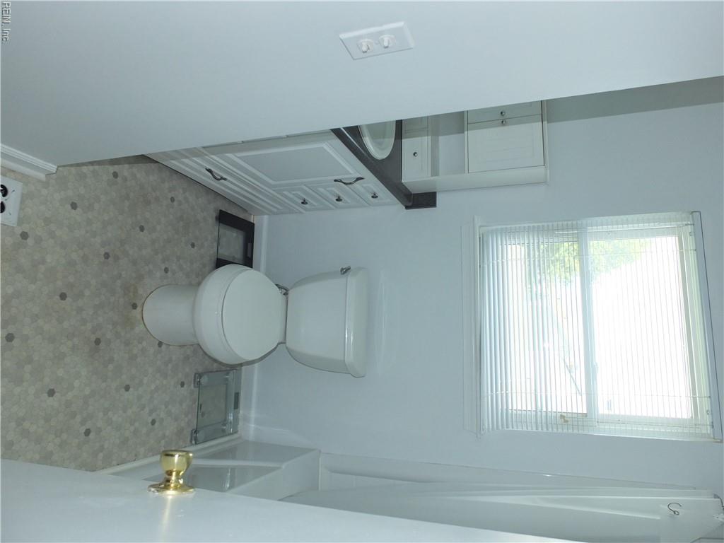 924 Woodhue Ct Property Photo 11