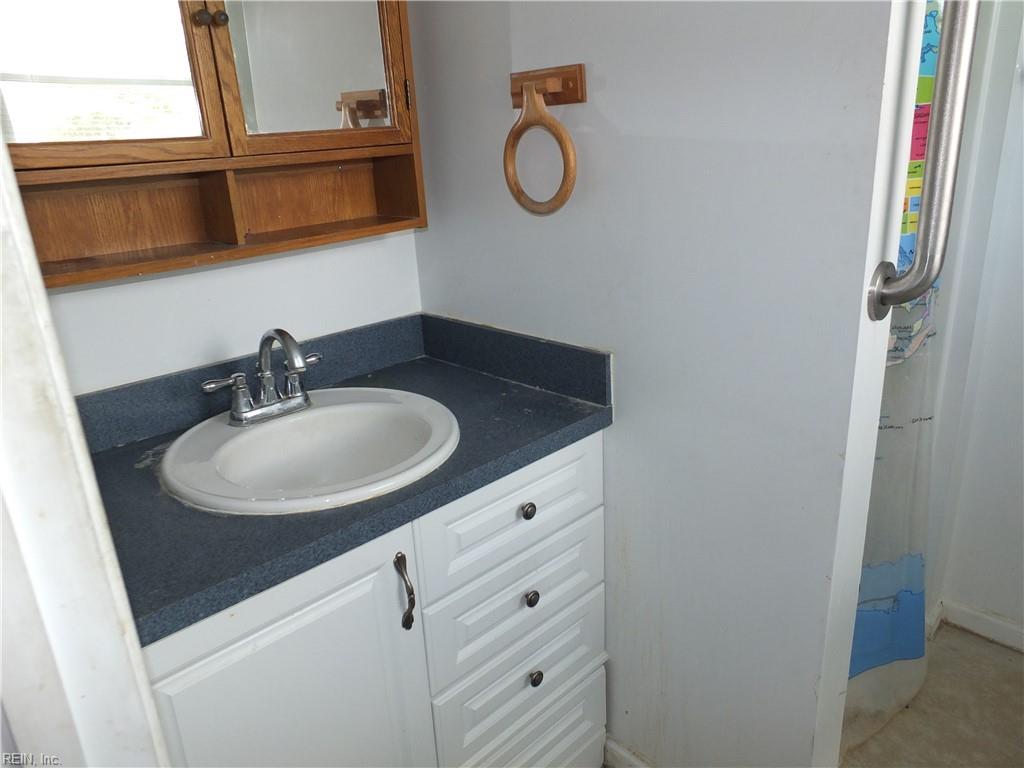 924 Woodhue Ct Property Photo 15