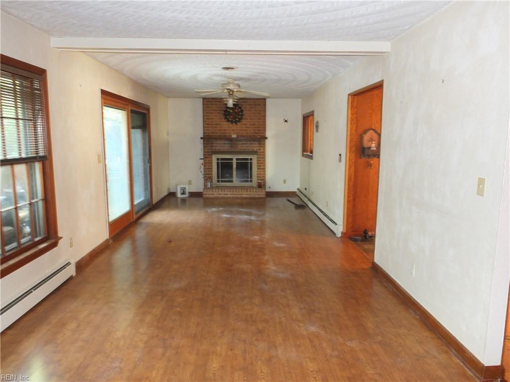 6138 Ivor Ave Property Photo 3