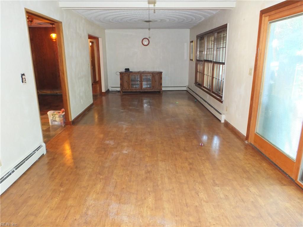 6138 Ivor Ave Property Photo 4