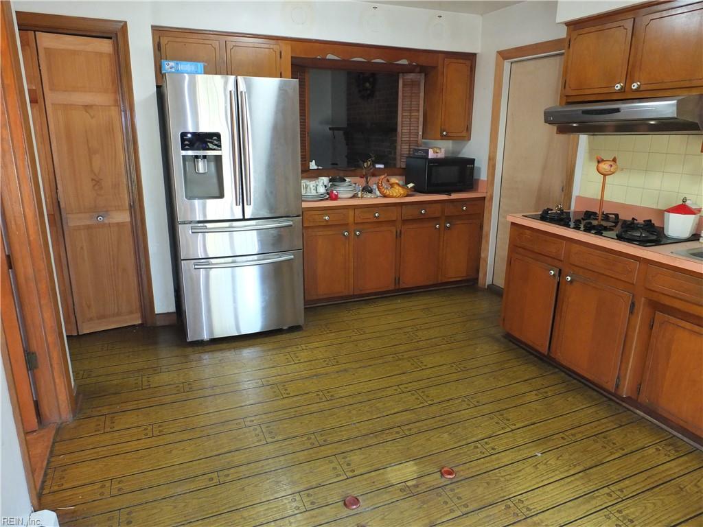 6138 Ivor Ave Property Photo 6