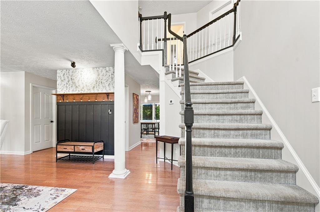 437 Evergreen Way Property Photo 4