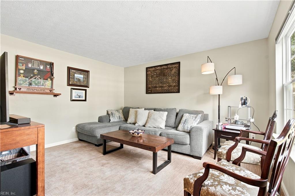 437 Evergreen Way Property Photo 9