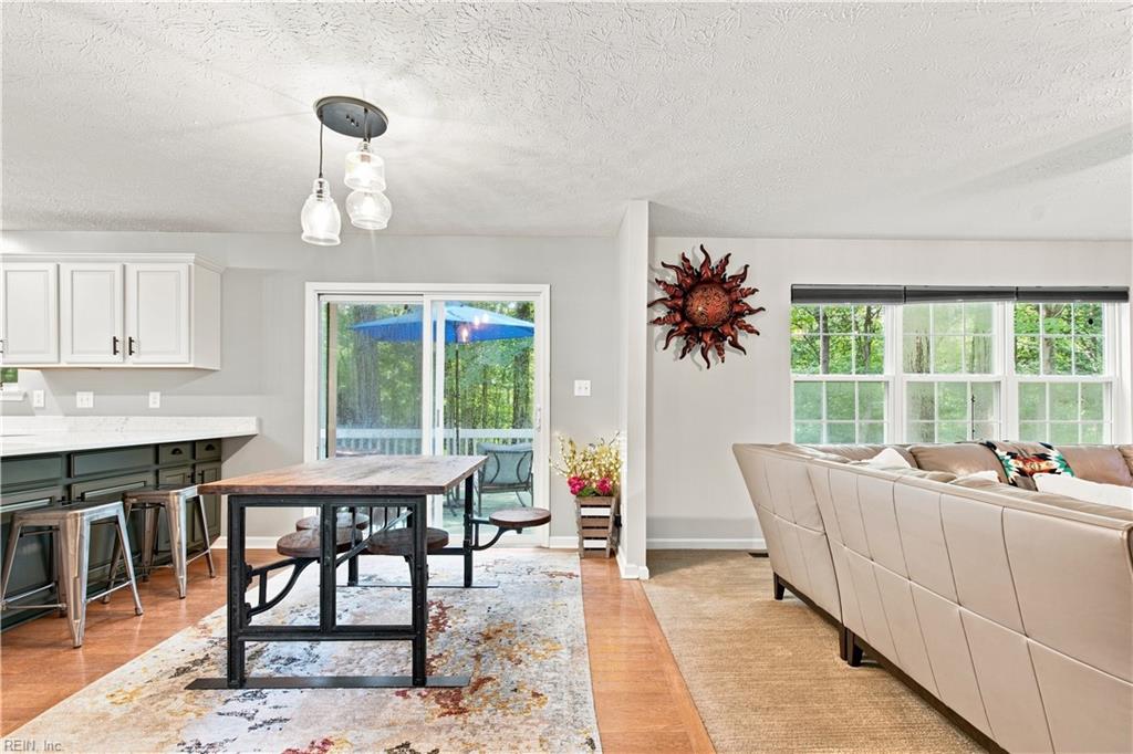 437 Evergreen Way Property Photo 16