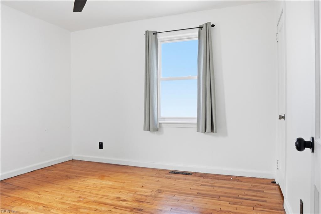 8914 Devon St Property Photo 19