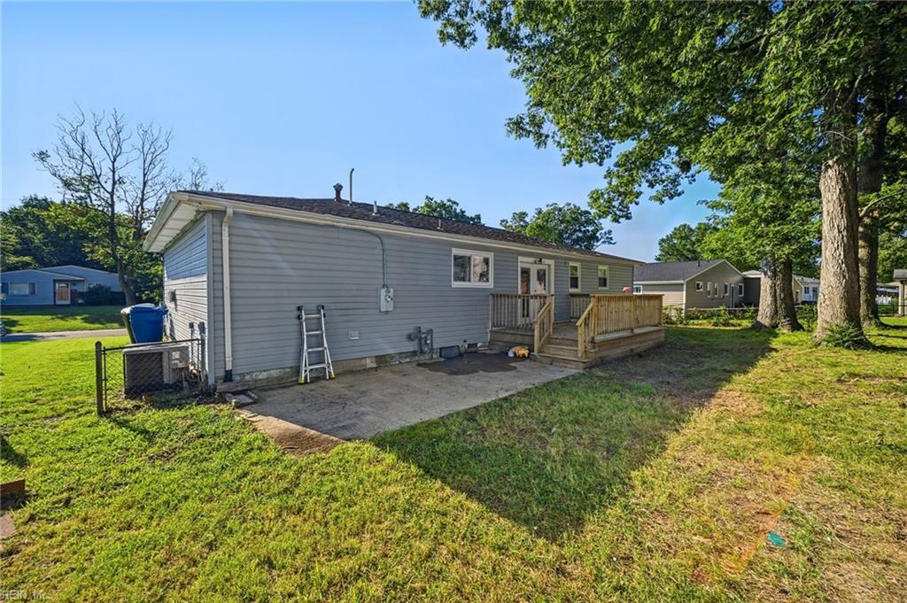 421 Duplin St Property Photo 27