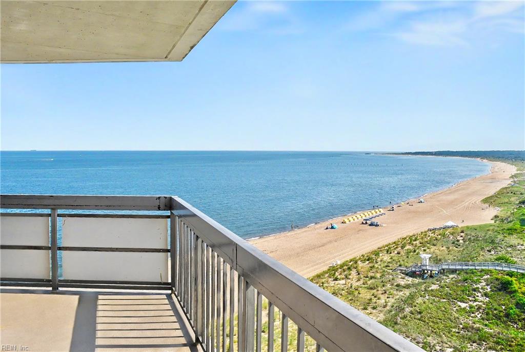 2830 Shore Dr Property Photo 10