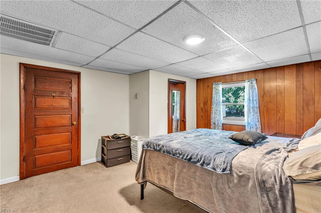 607 Warwickshire Ct Property Photo 11