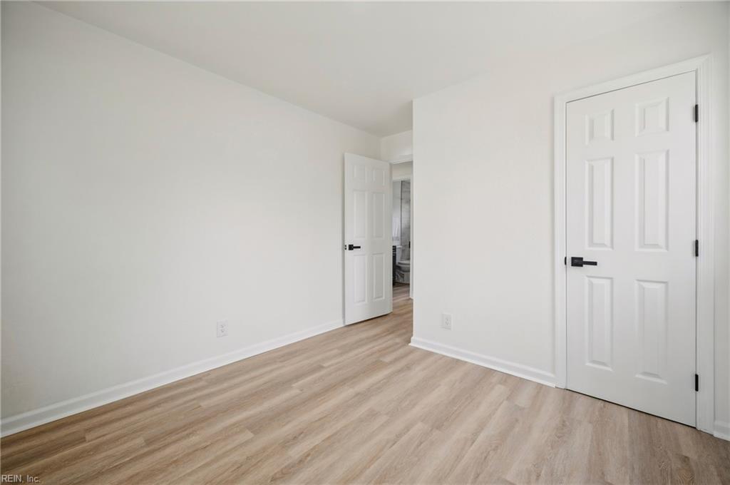 1003 Warfield Dr Property Photo 13