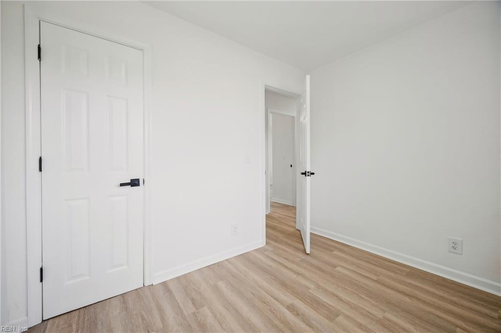 1003 Warfield Dr Property Photo 15