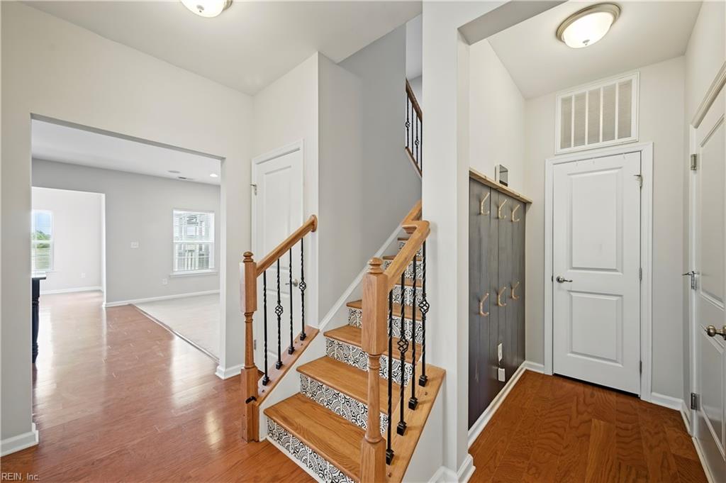 118 Oak Hill Ln Property Photo 9