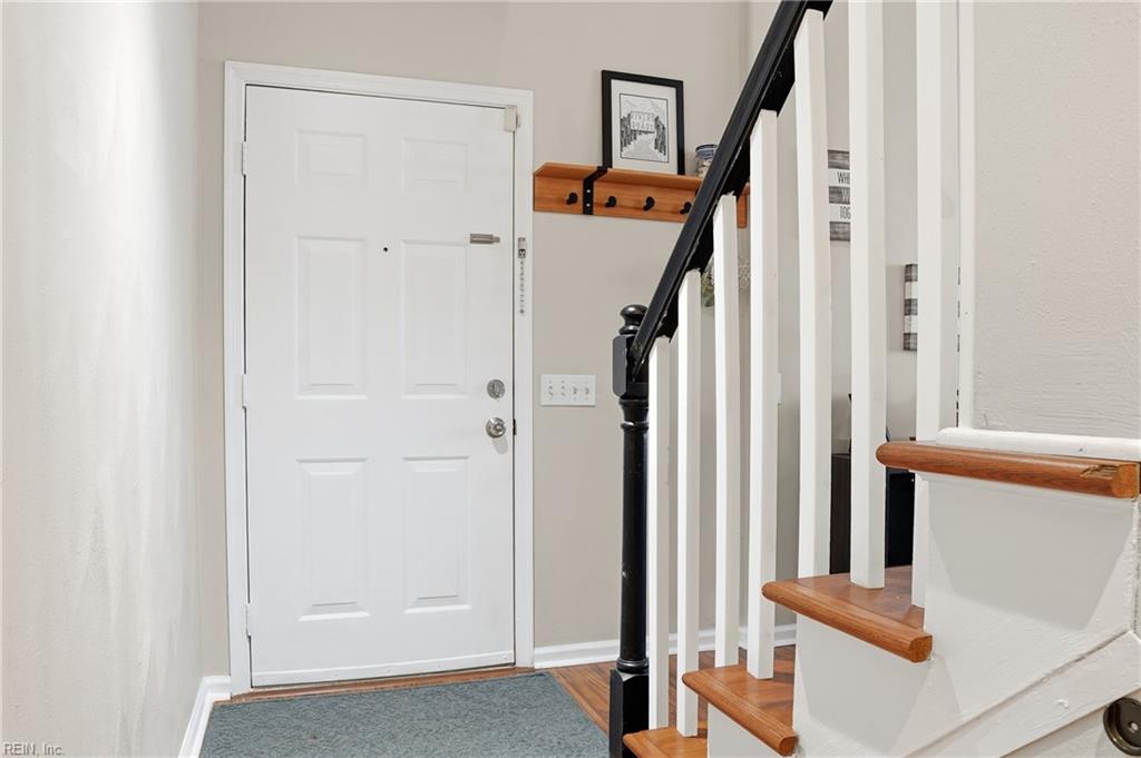 2412 Timber Mist Property Photo 4