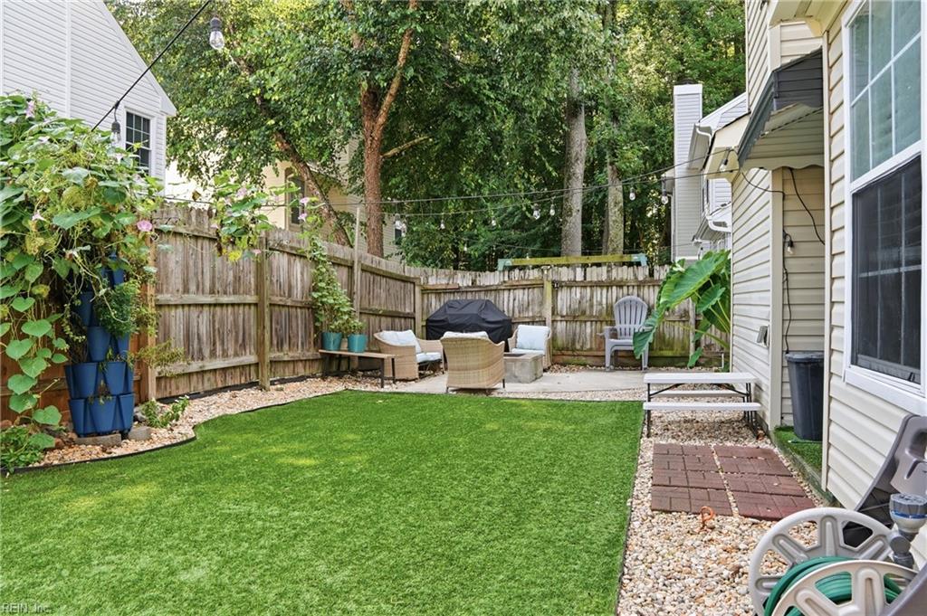 2412 Timber Mist Property Photo 31