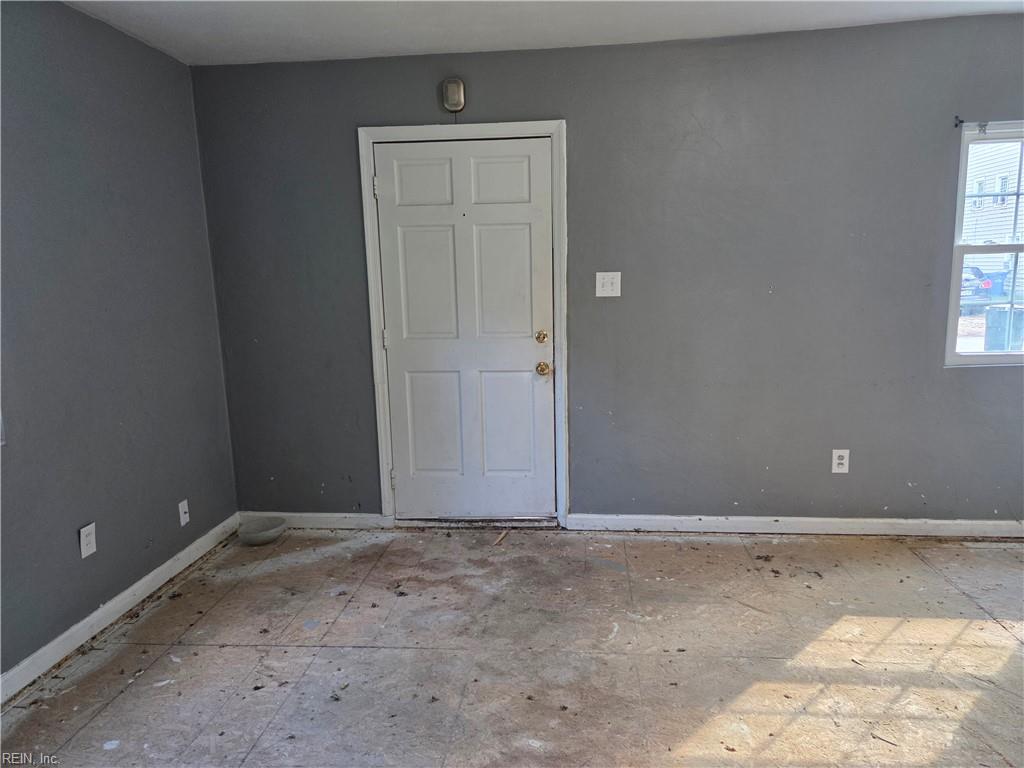 7 Barney Pl Property Photo 7