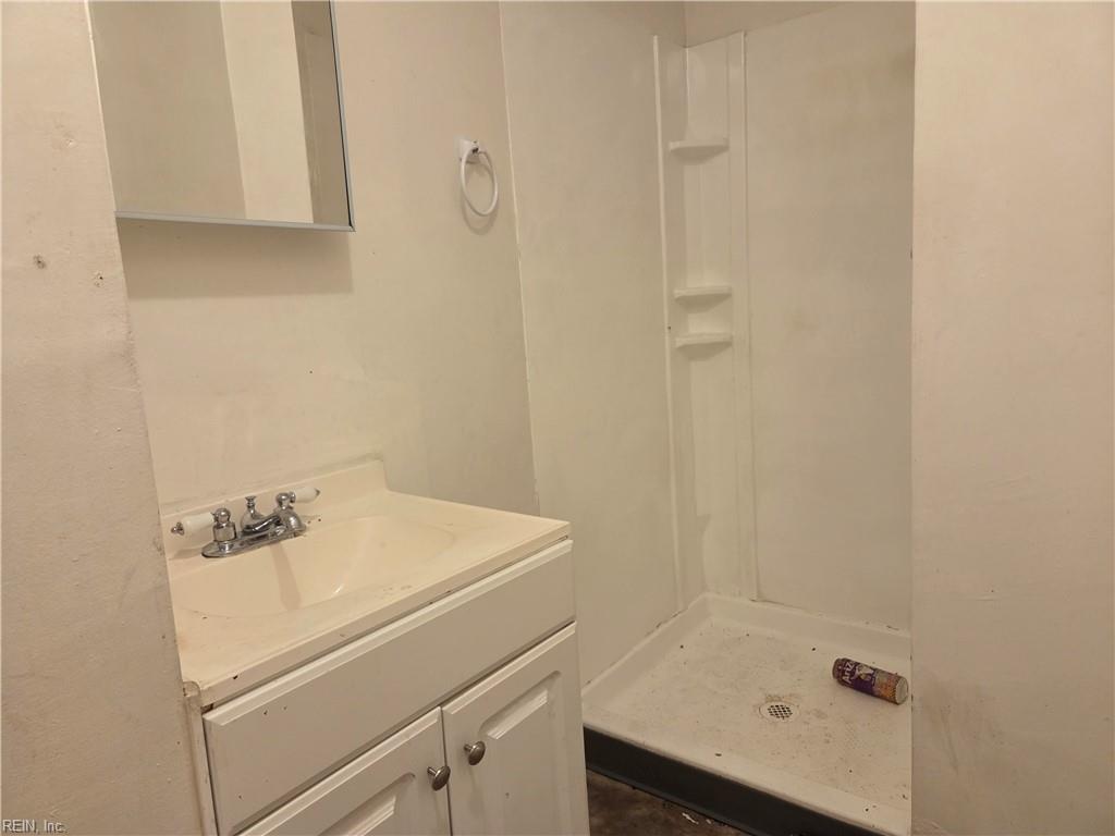 7 Barney Pl Property Photo 10