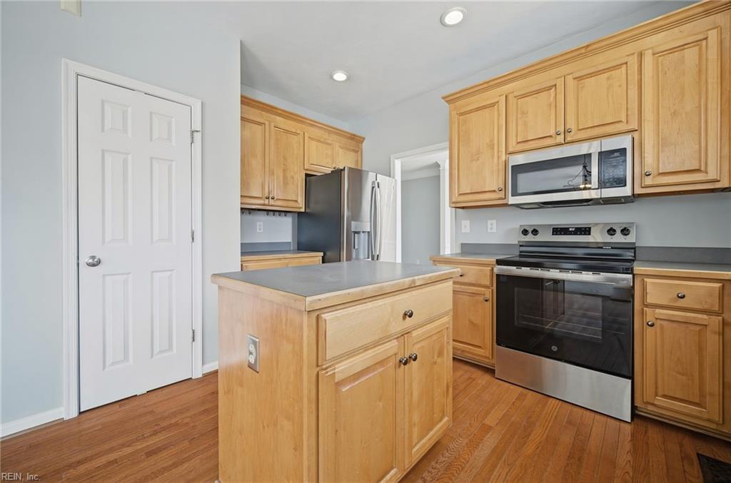 23083 Harbor Towne Dr Property Photo 14