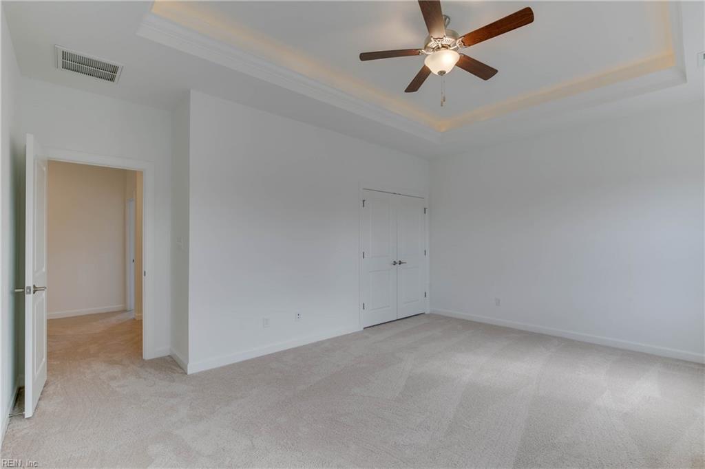 Mm Carter (5 Bed) Property Photo 15