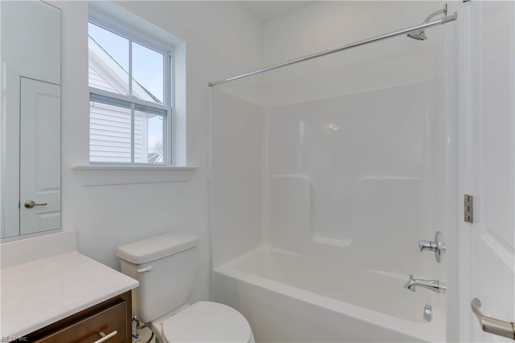 Mm Carter (5 Bed) Property Photo 20