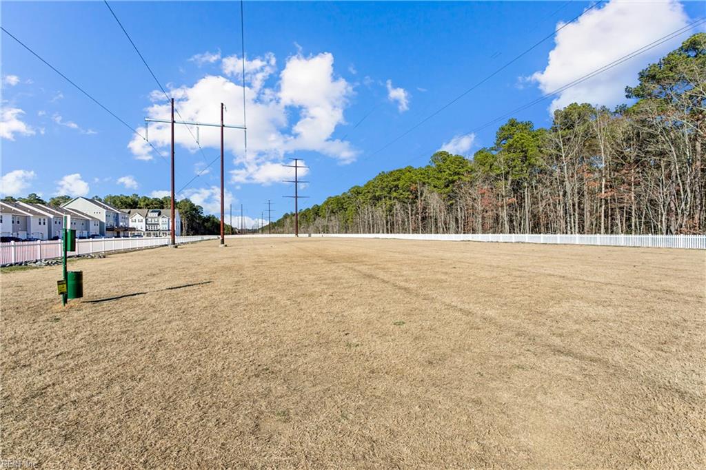1510 Stanford Ln Property Photo 43