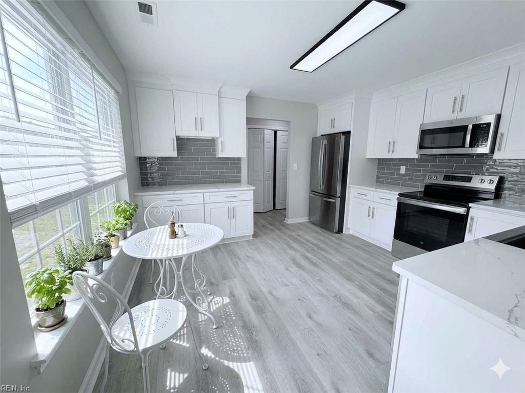 3609 Algonquin Ct Property Photo 3