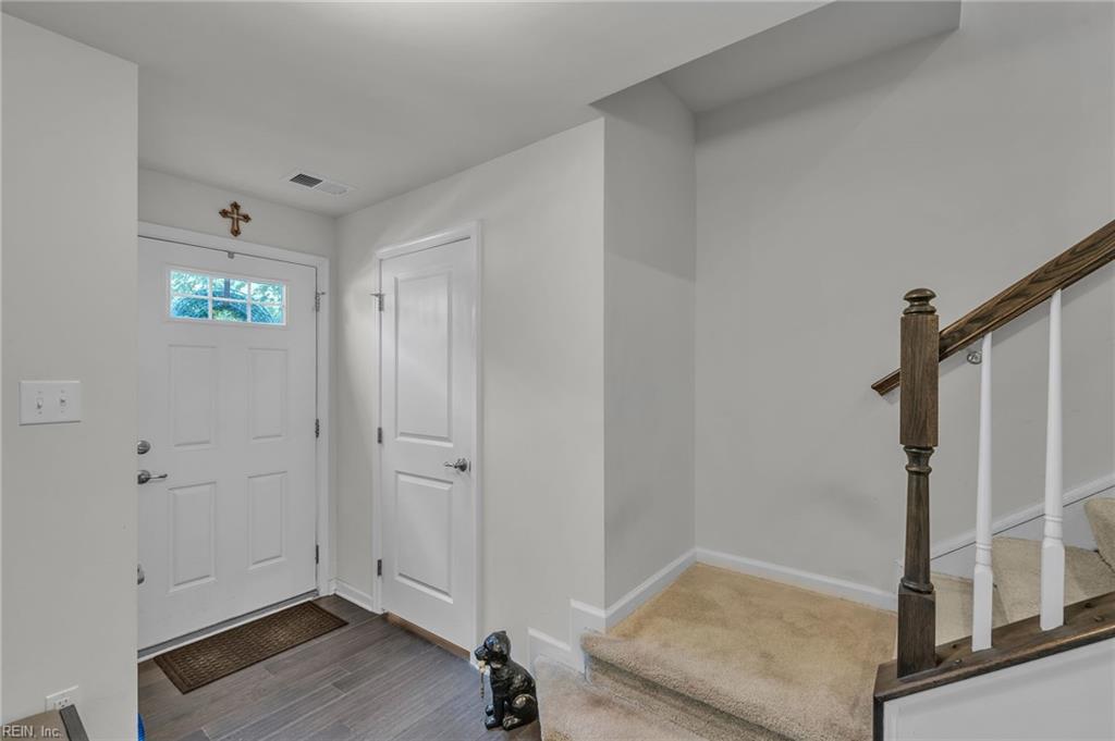 109 Hite Park Property Photo 3