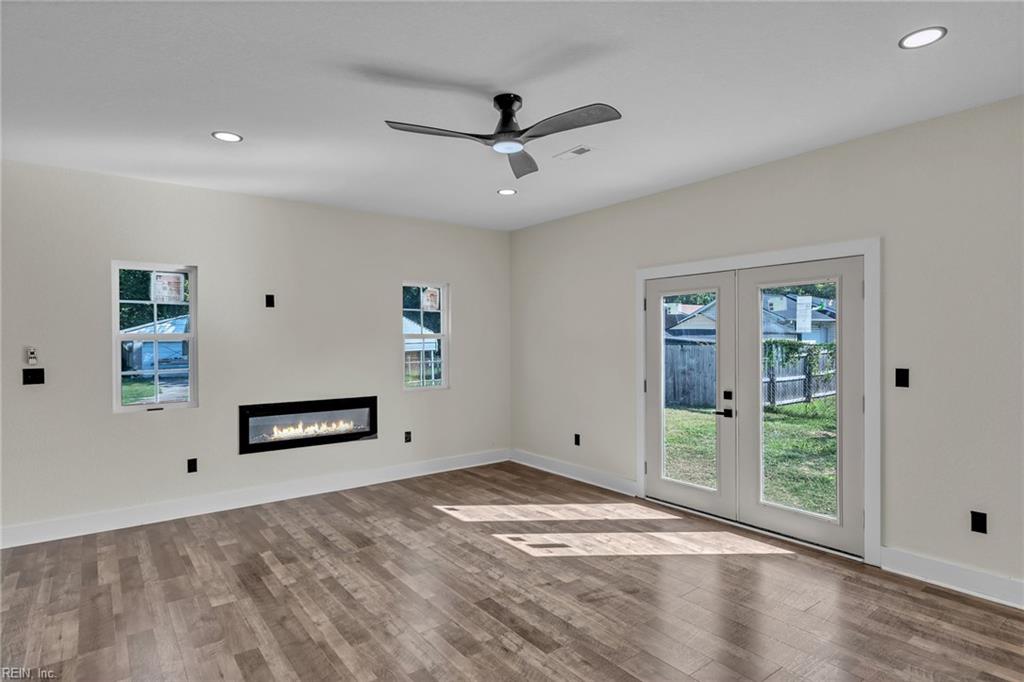 402 Bullock St Property Photo 10
