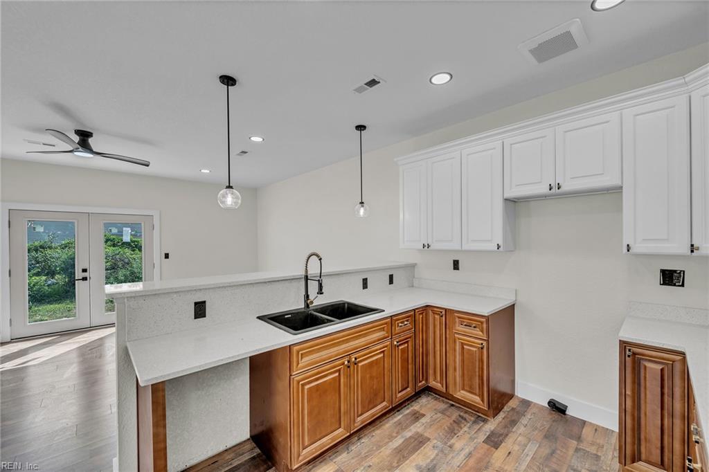 402 Bullock St Property Photo 18