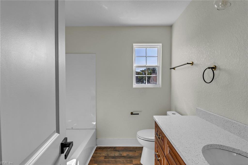 402 Bullock St Property Photo 21