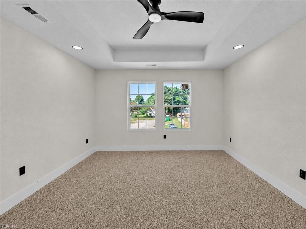 402 Bullock St Property Photo 38