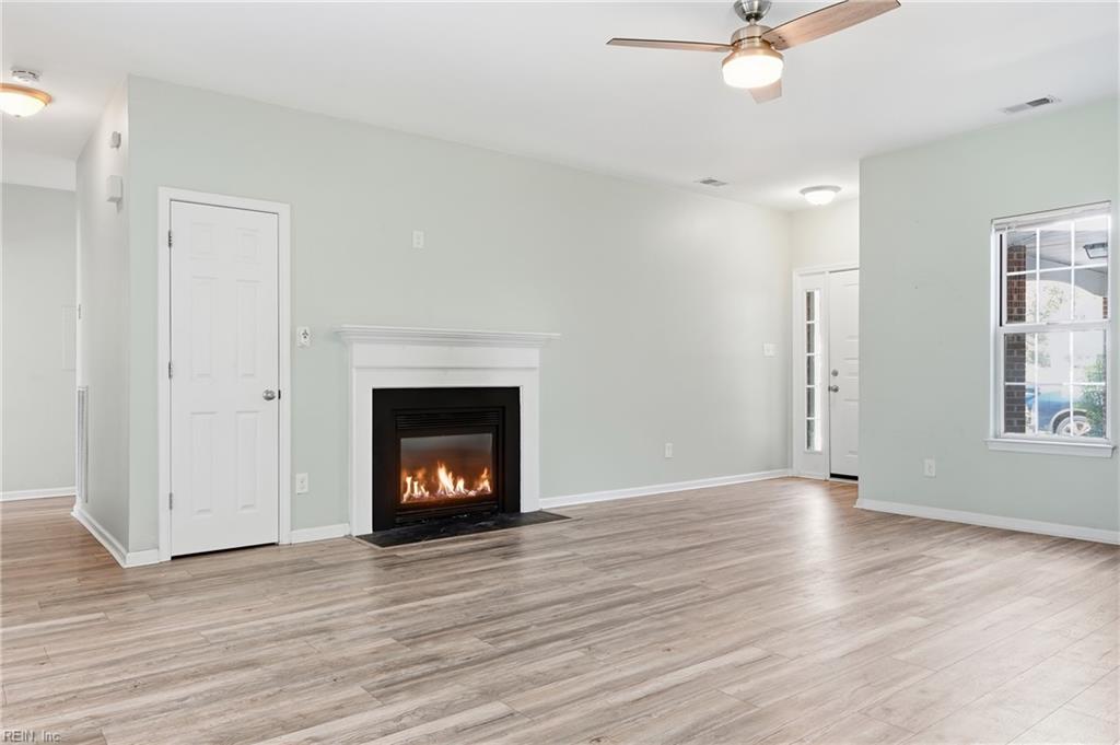 4950 Cypress Point Cir Property Photo 6