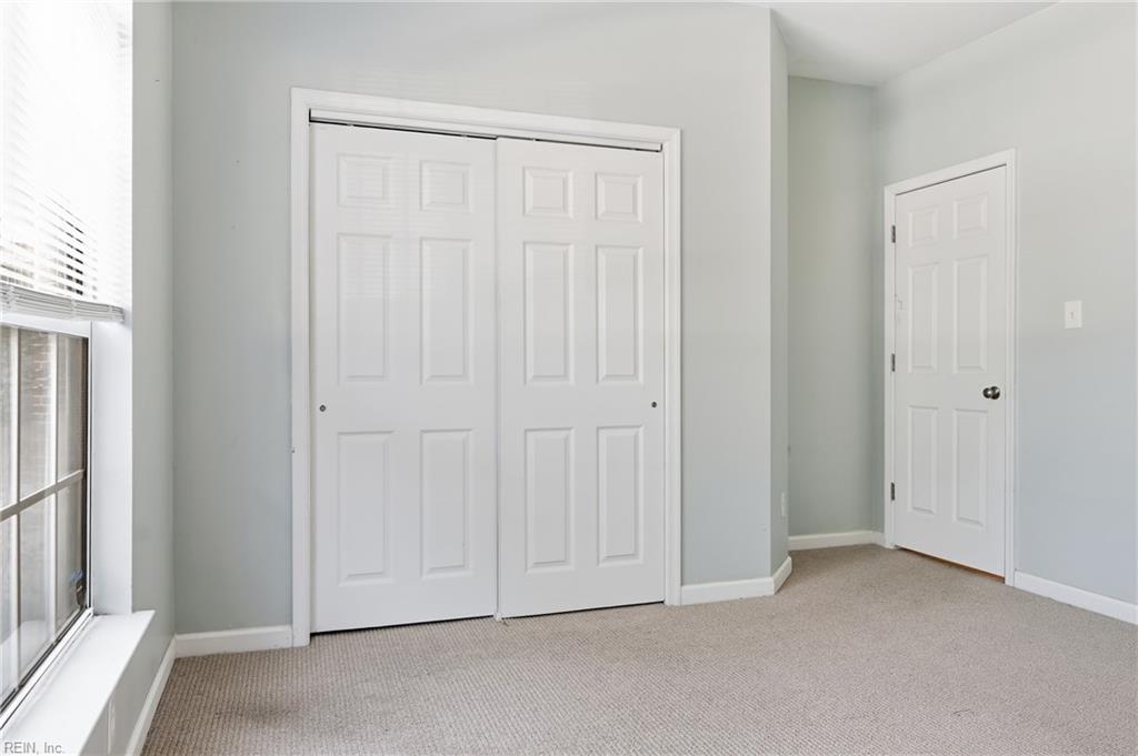 4950 Cypress Point Cir Property Photo 10