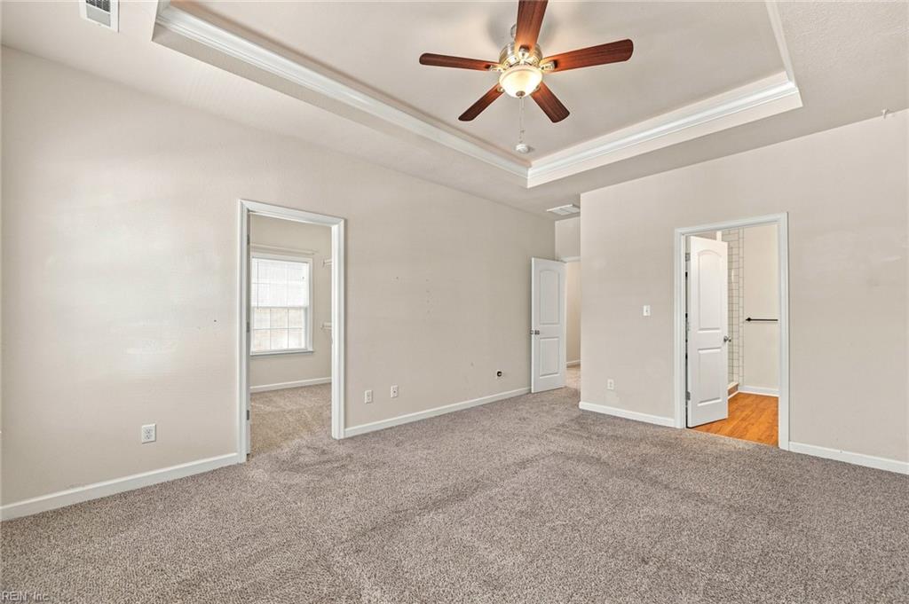 1117 Winsford Ln Property Photo 17